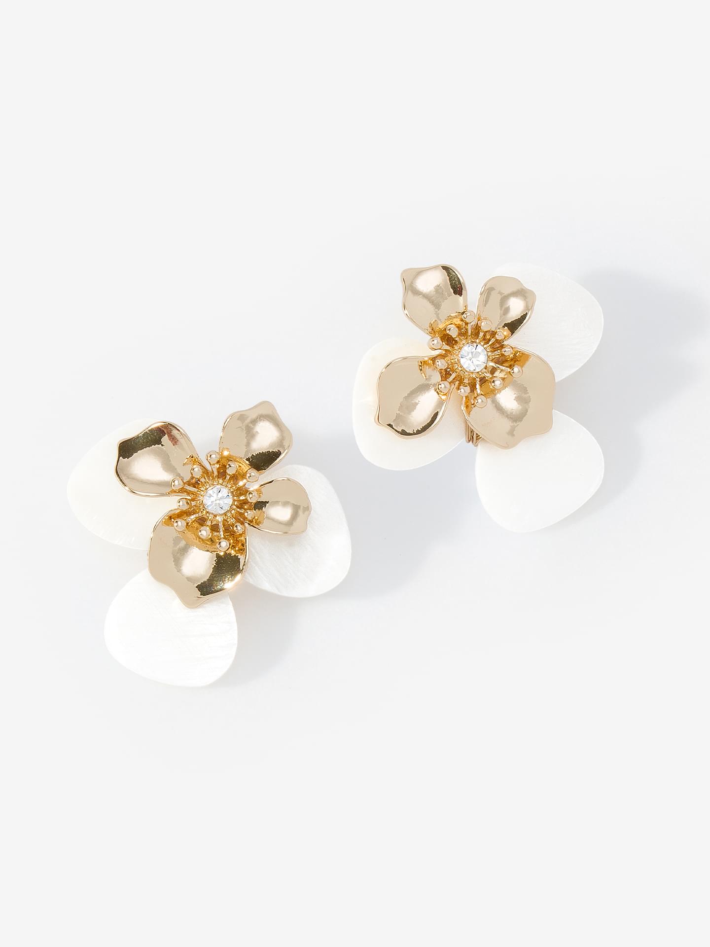 Product Photography - Earrings -- Image 39
