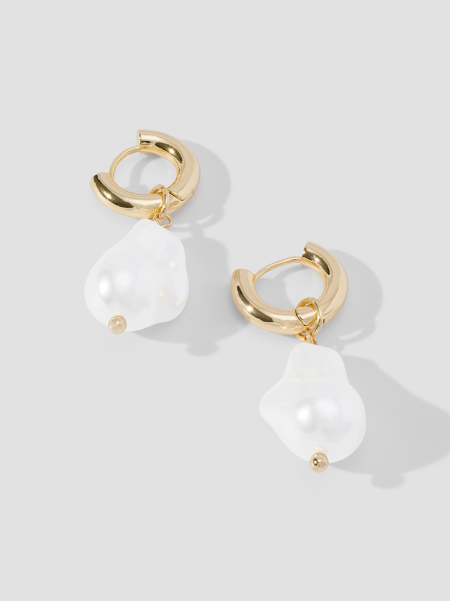 Product Photography - Earrings -- Image 43